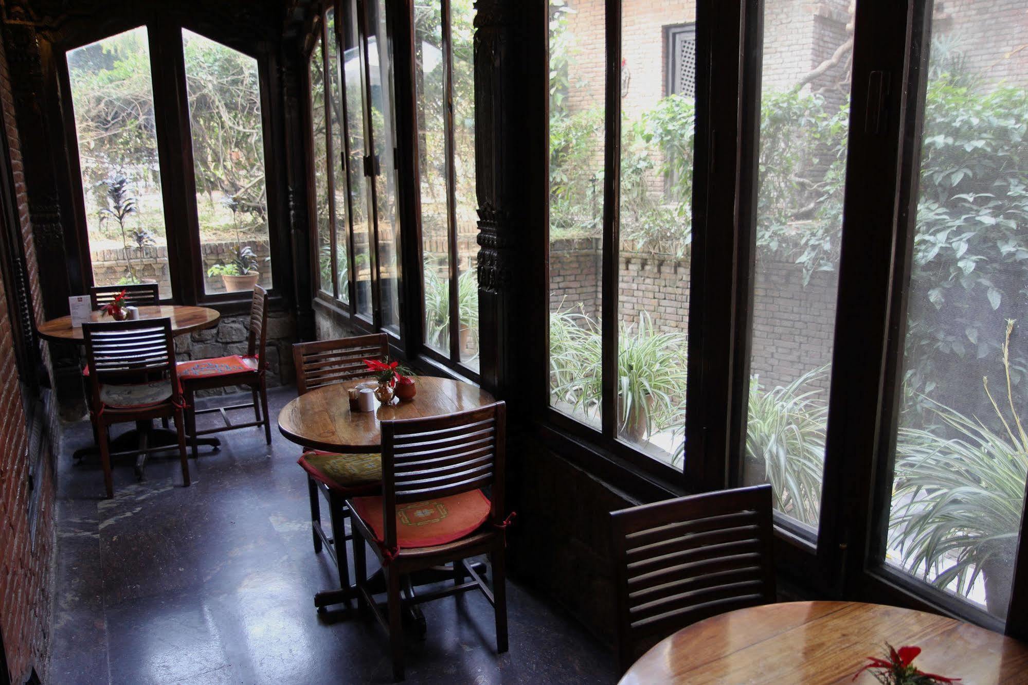 Hotel Vajra Kathmandu Esterno foto
