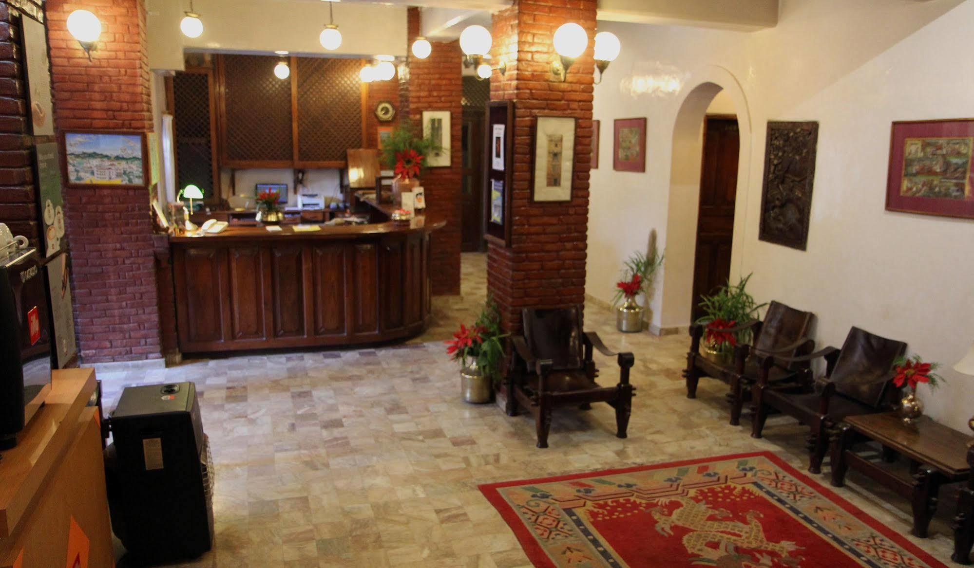 Hotel Vajra Kathmandu Esterno foto