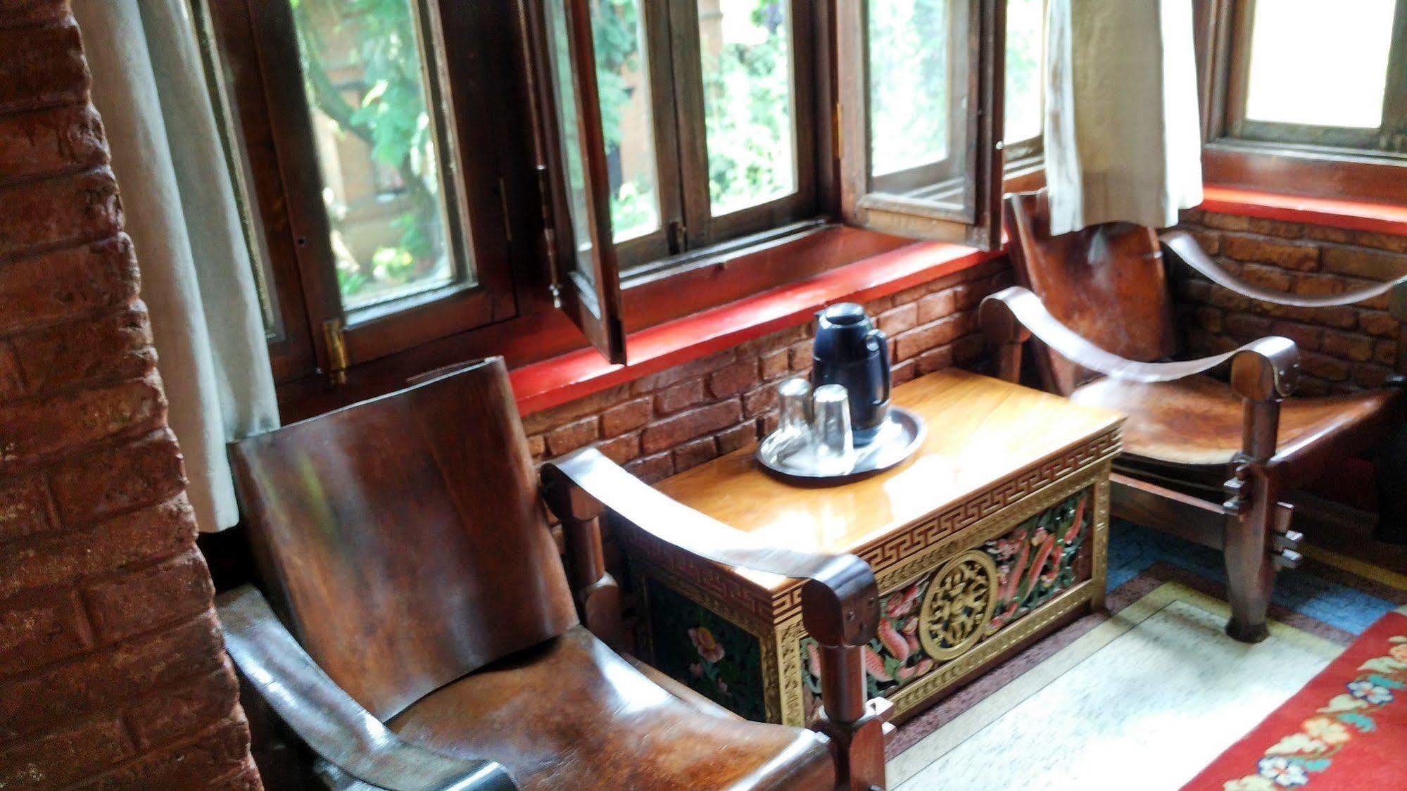 Hotel Vajra Kathmandu Esterno foto